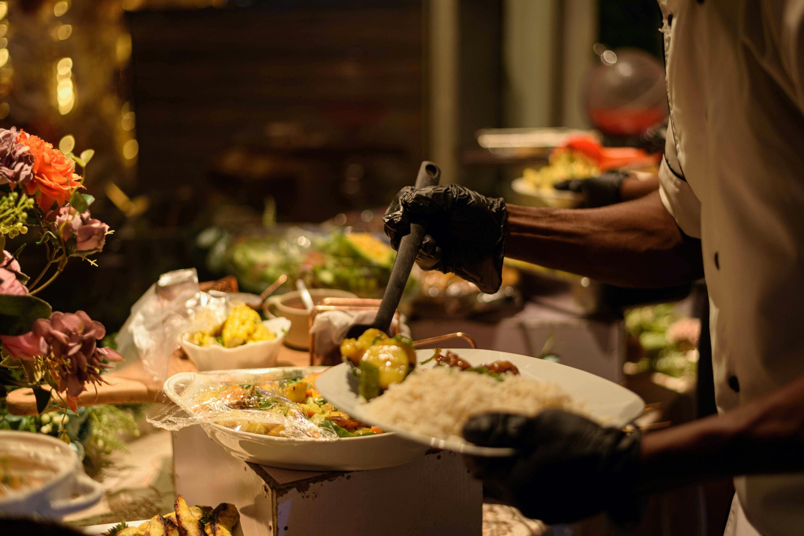traveler unhappy with hotel food and looking for better dining options nearby