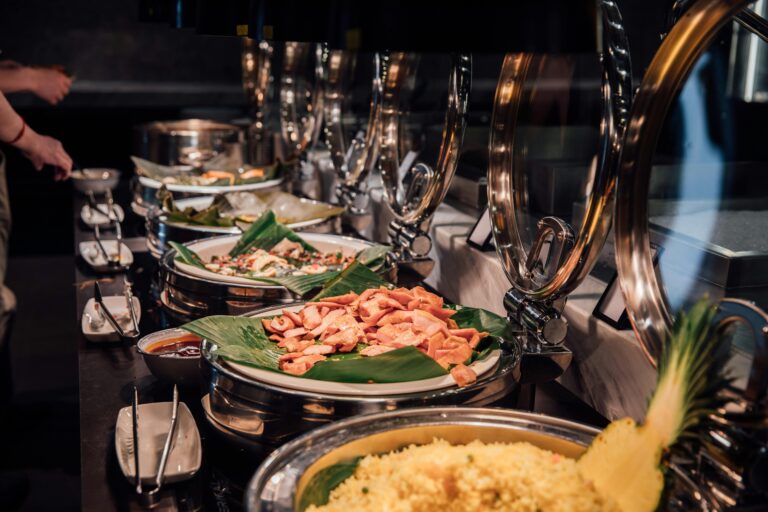 traveler choosing meal plan during hotel booking breakfast half board full board options