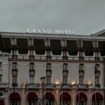 comparison of budget hotel and luxury hotel rooms showing cost comfort and amenities difference